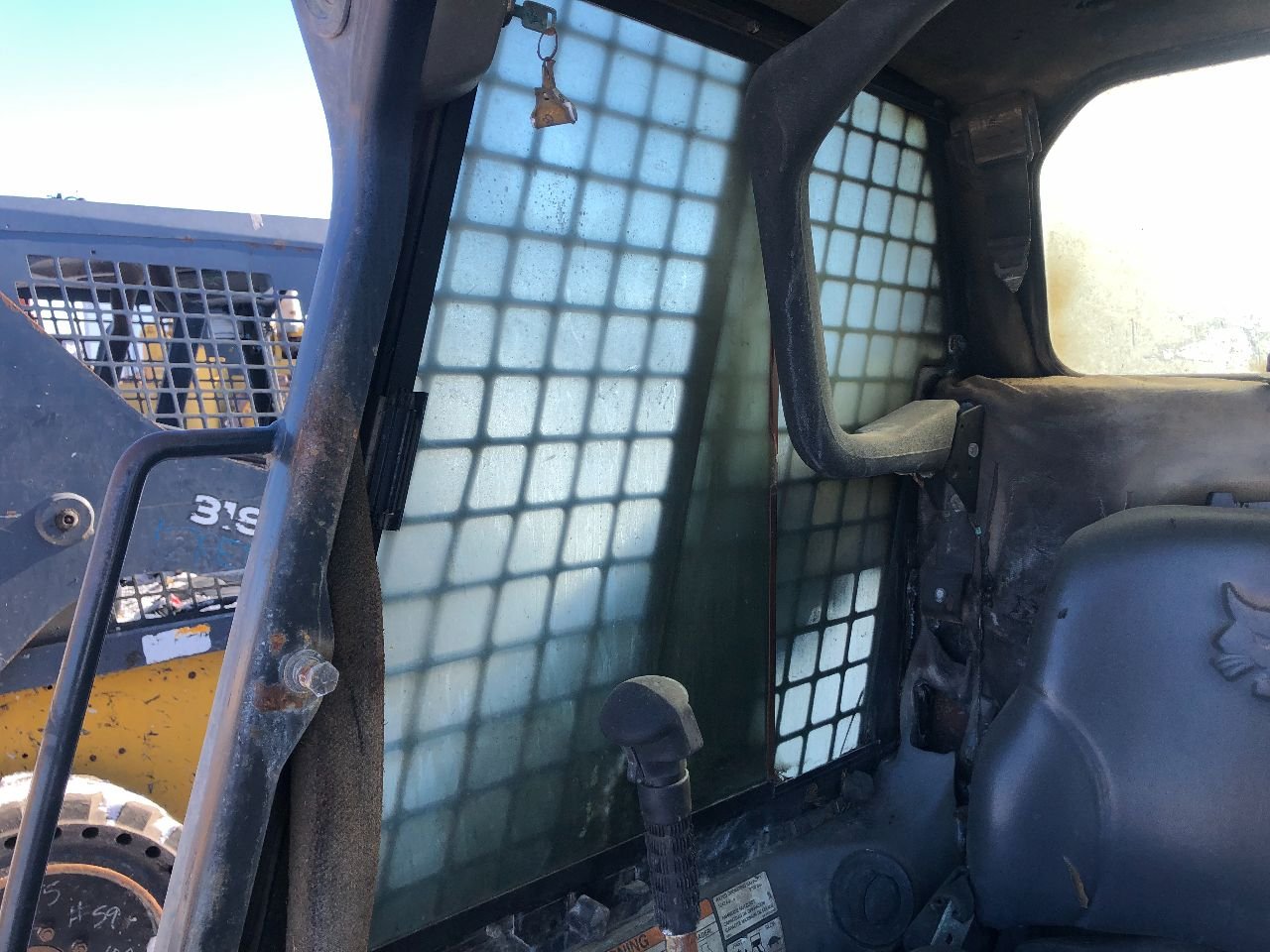 Bobcat Equip Side Glass For Sale