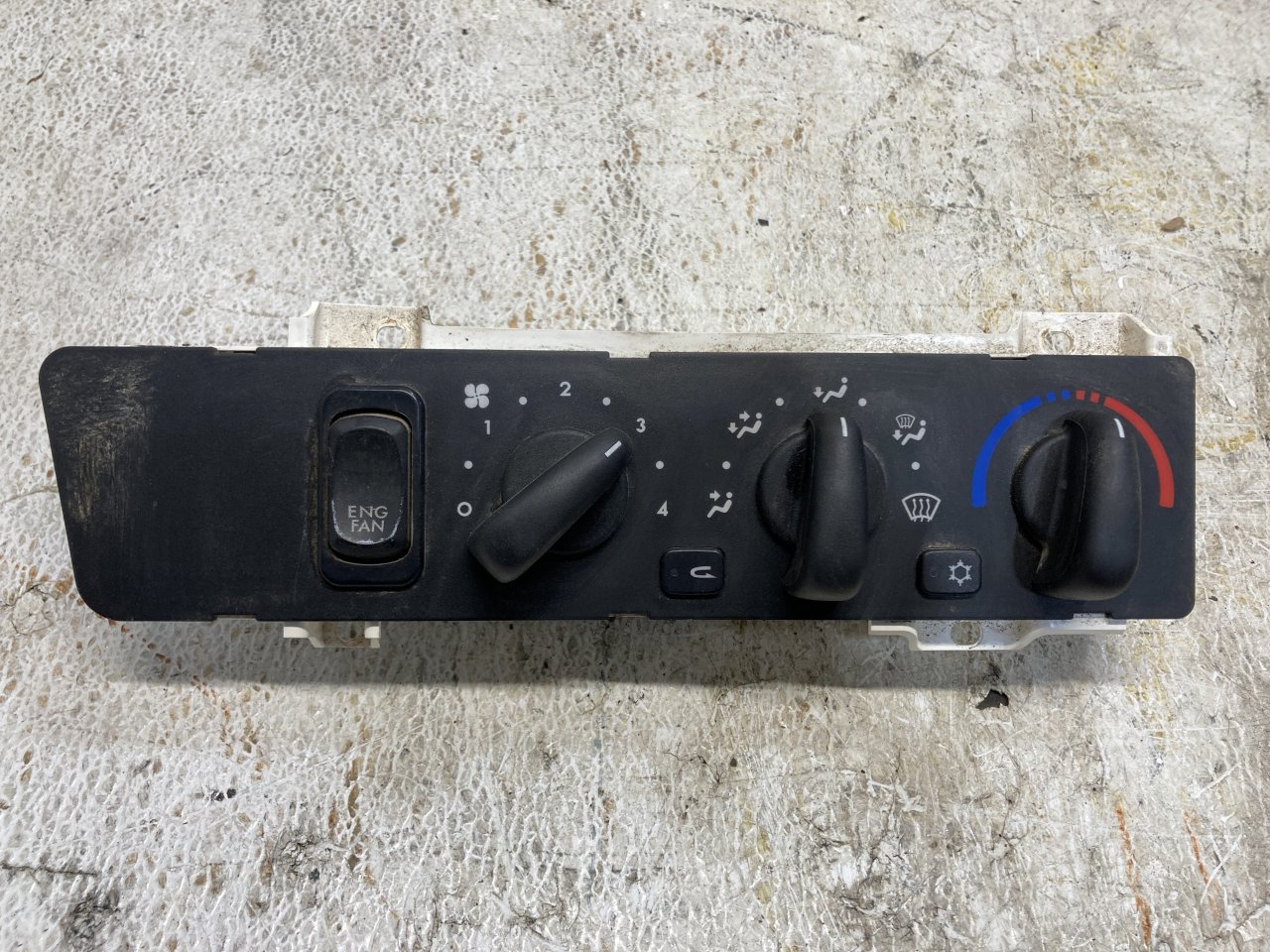 A Freightliner Columbia Heater Ac Temperature Control F