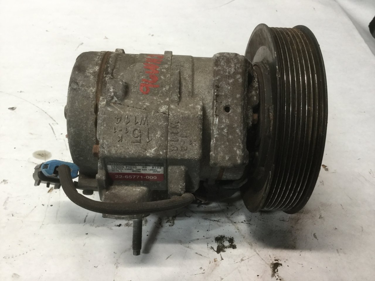 Fld In Comressor Freightliner FLD120 Air Conditioner Compressor for Sale