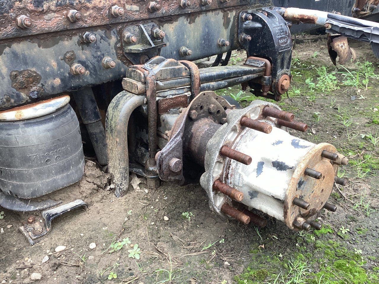 Eaton DSP40 Axle Housing for Sale