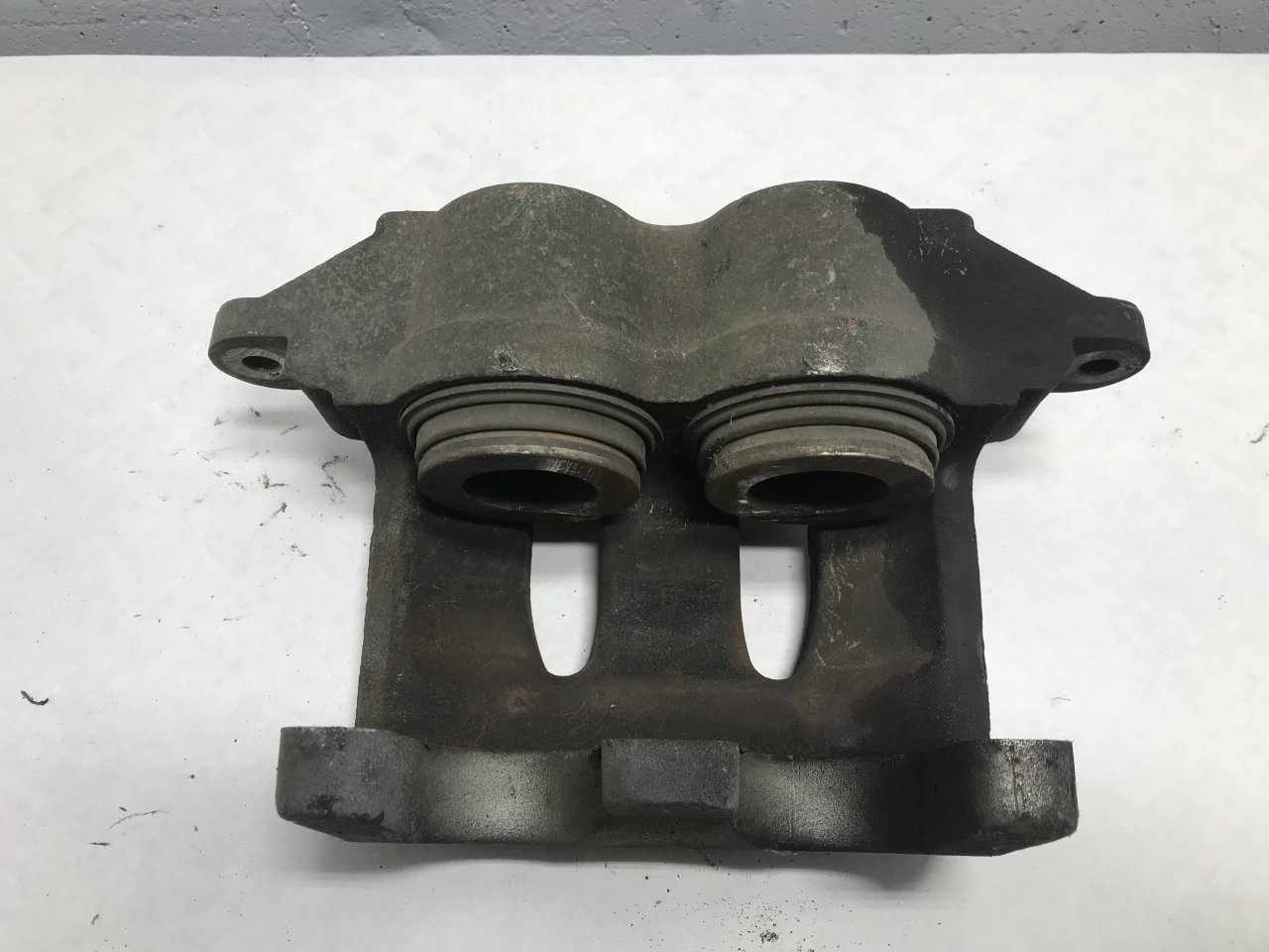 4153222 Ford F650 Caliper for Sale