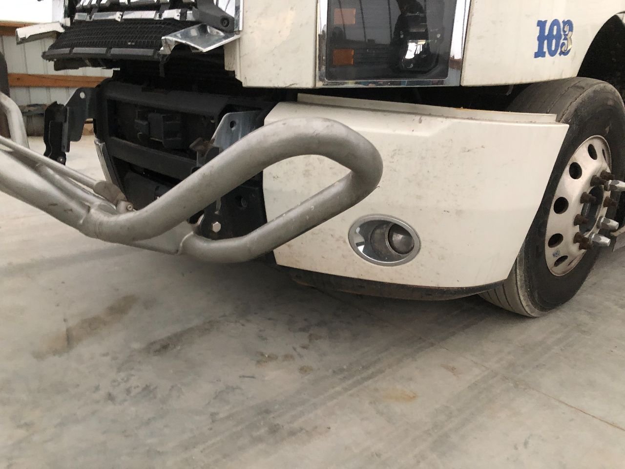 Mack ANTHEM (AN) Bumper for Sale