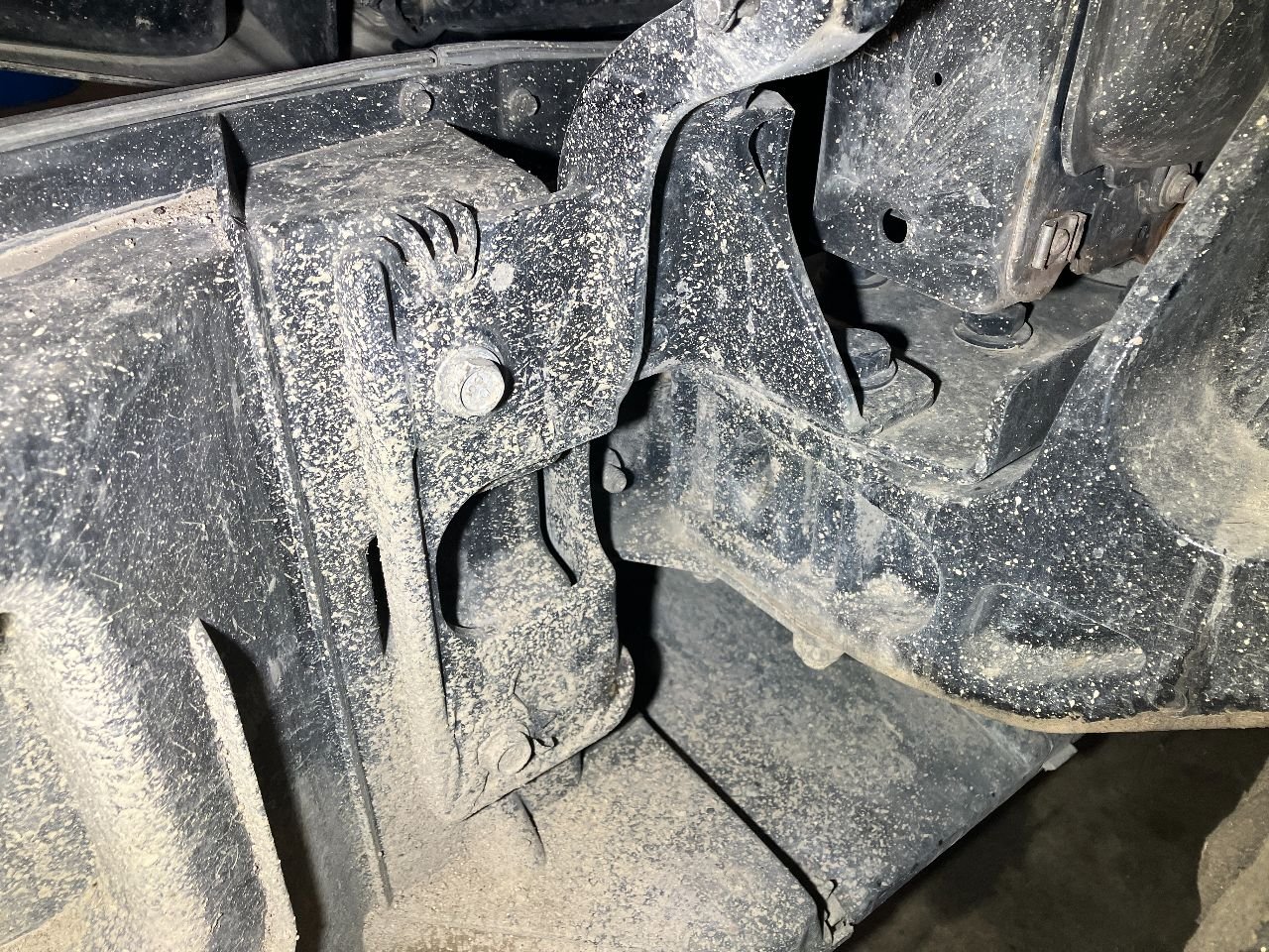 A116180 Peterbilt 579 Bumper Bracket for Sale