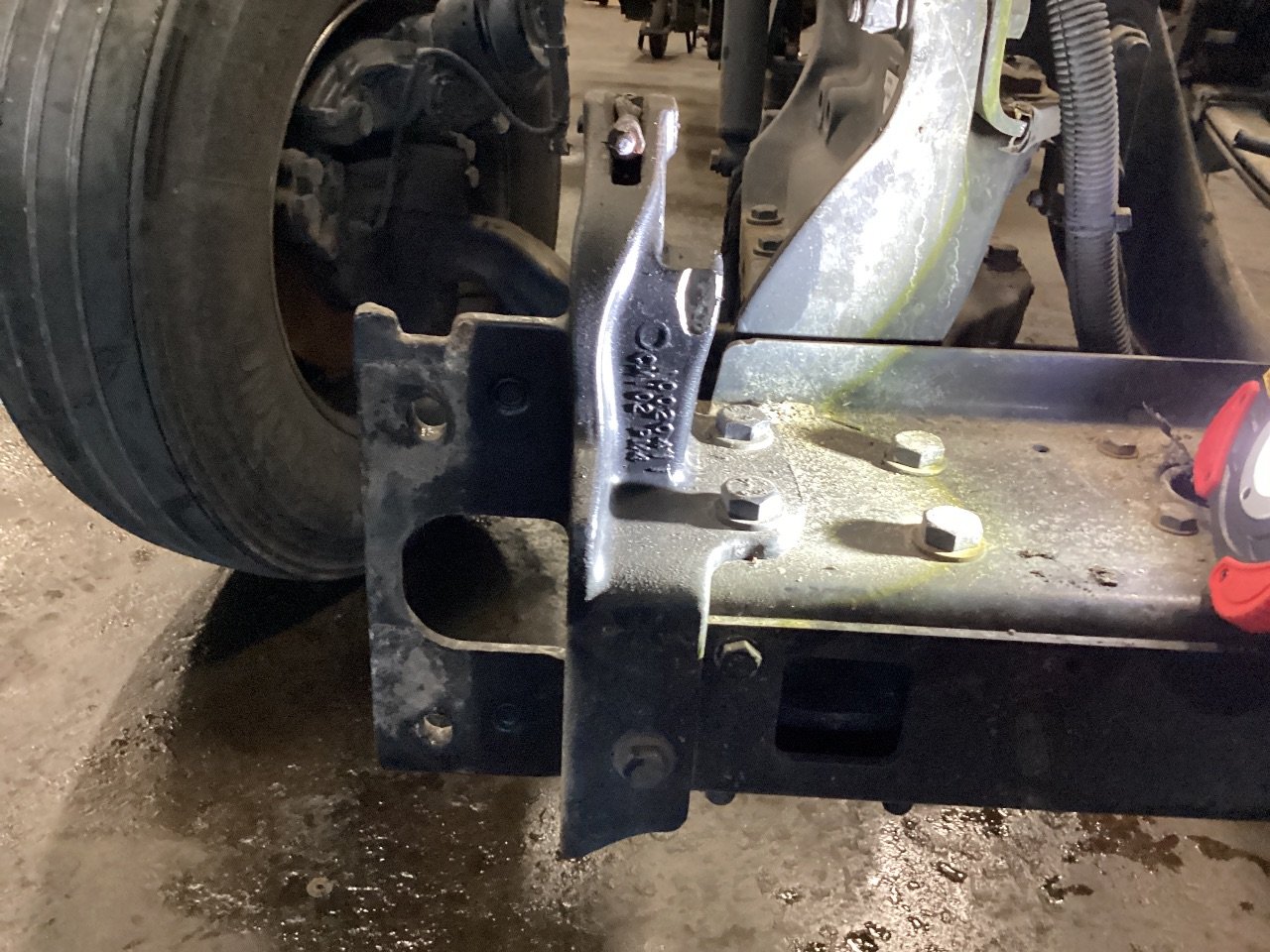 1002041 Kenworth T680 Bumper Bracket for Sale