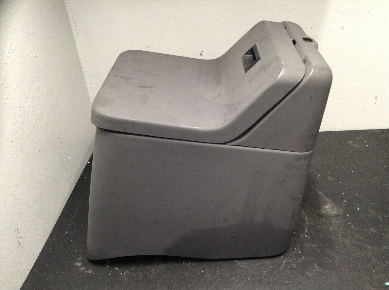 A2253806002 Freightliner M2 106 Console for Sale