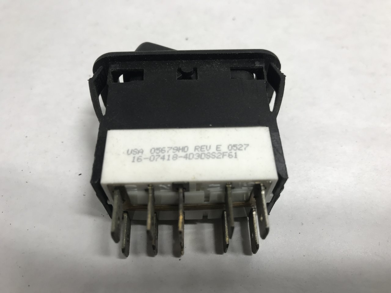 16-07418-0D9DSS2F61 | Peterbilt 387 Dash/Console Switch for Sale