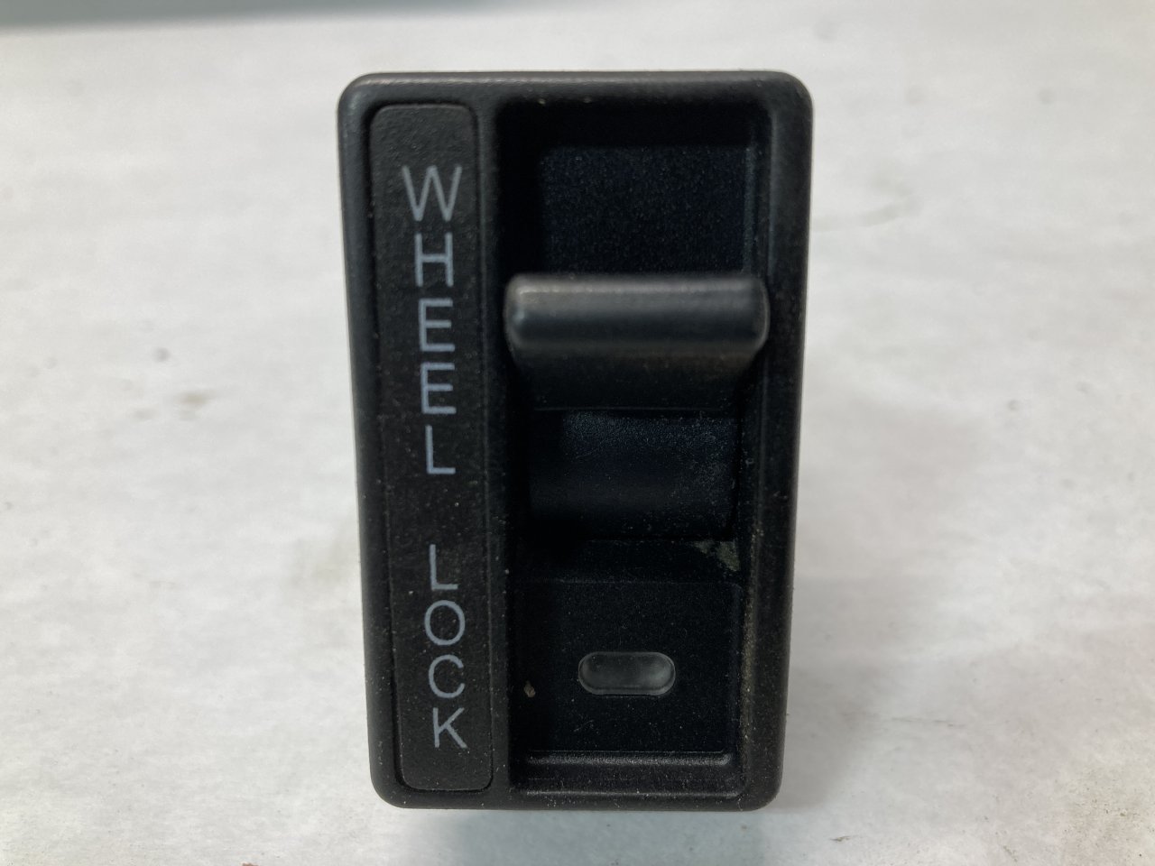 F7HT-4484-EA | Sterling ACTERRA Dash/Console Switch for Sale