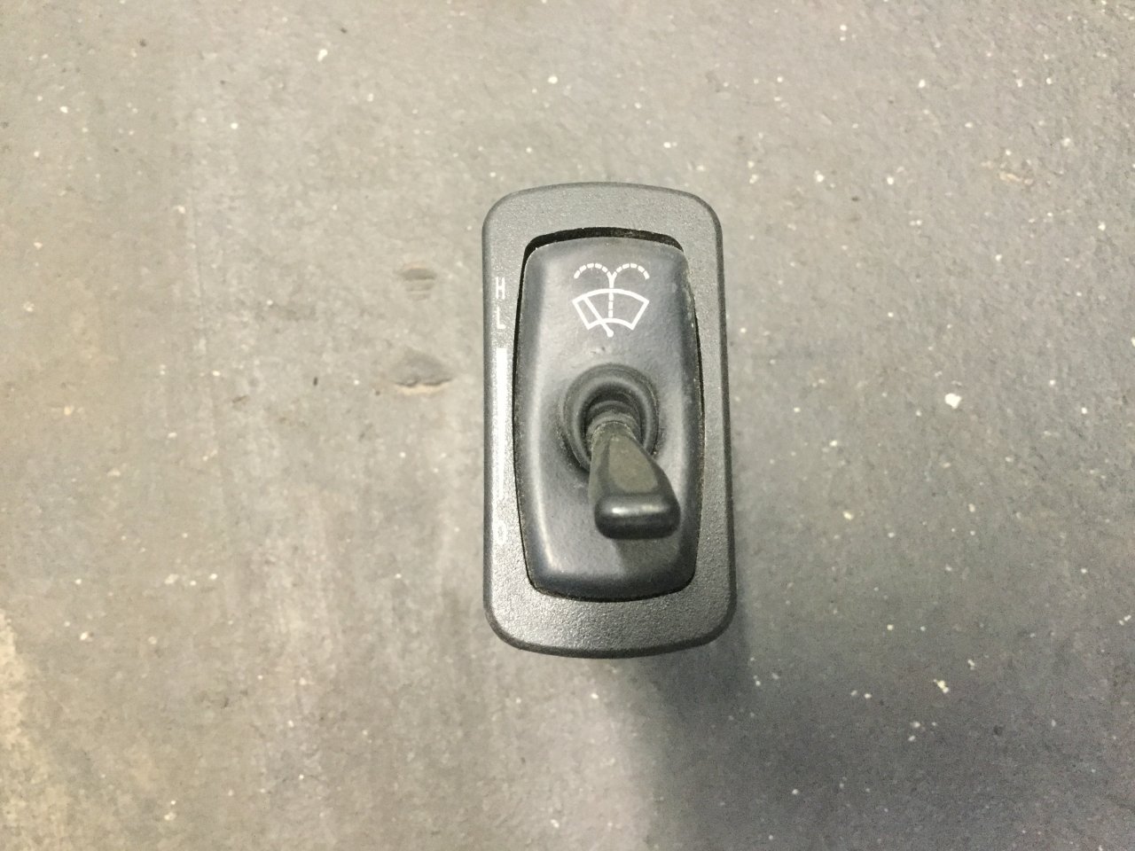 Mack CX VISION Dash/Console Switch for Sale