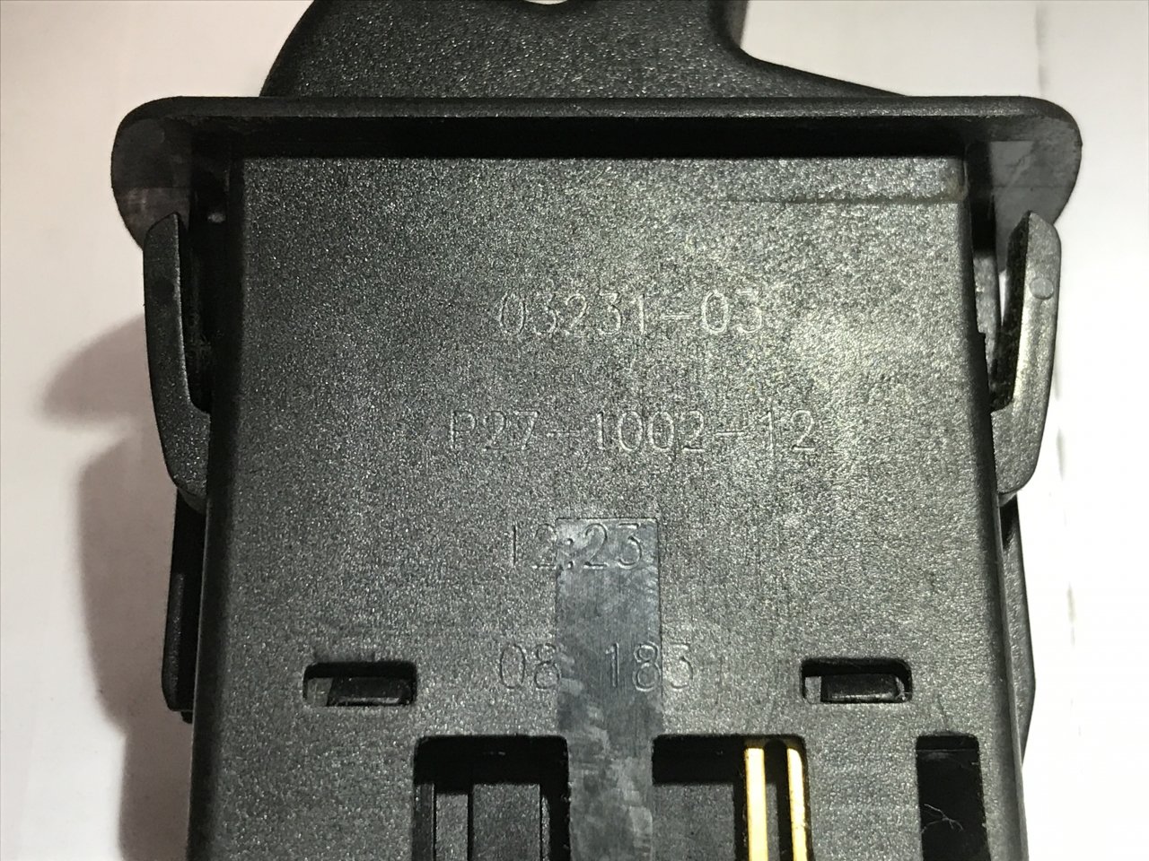 P27100212 | Kenworth T2000 Dash/Console Switch for Sale