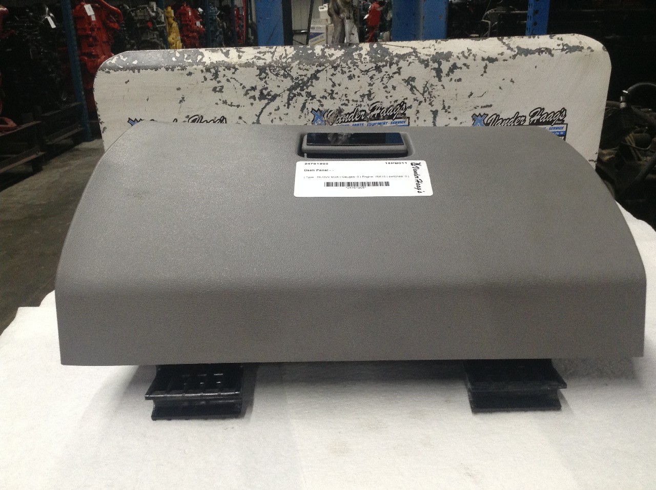 S10-6018-0691 | Peterbilt 579 Dash Panel for Sale