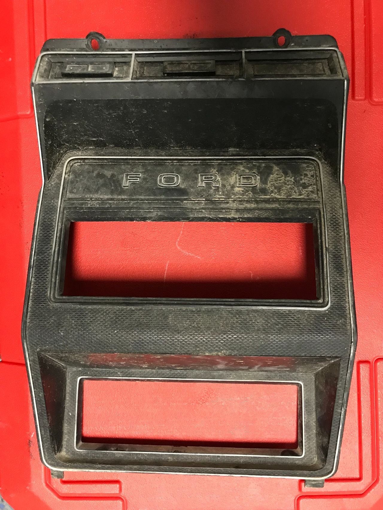 it-pm-oem-flex1 | Ford F700 Dash Panel for Sale