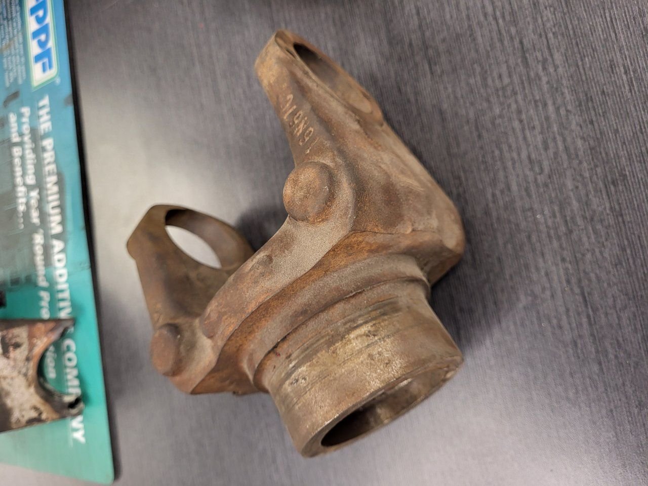 Fuller RT613 End Yoke, Power Divider for Sale