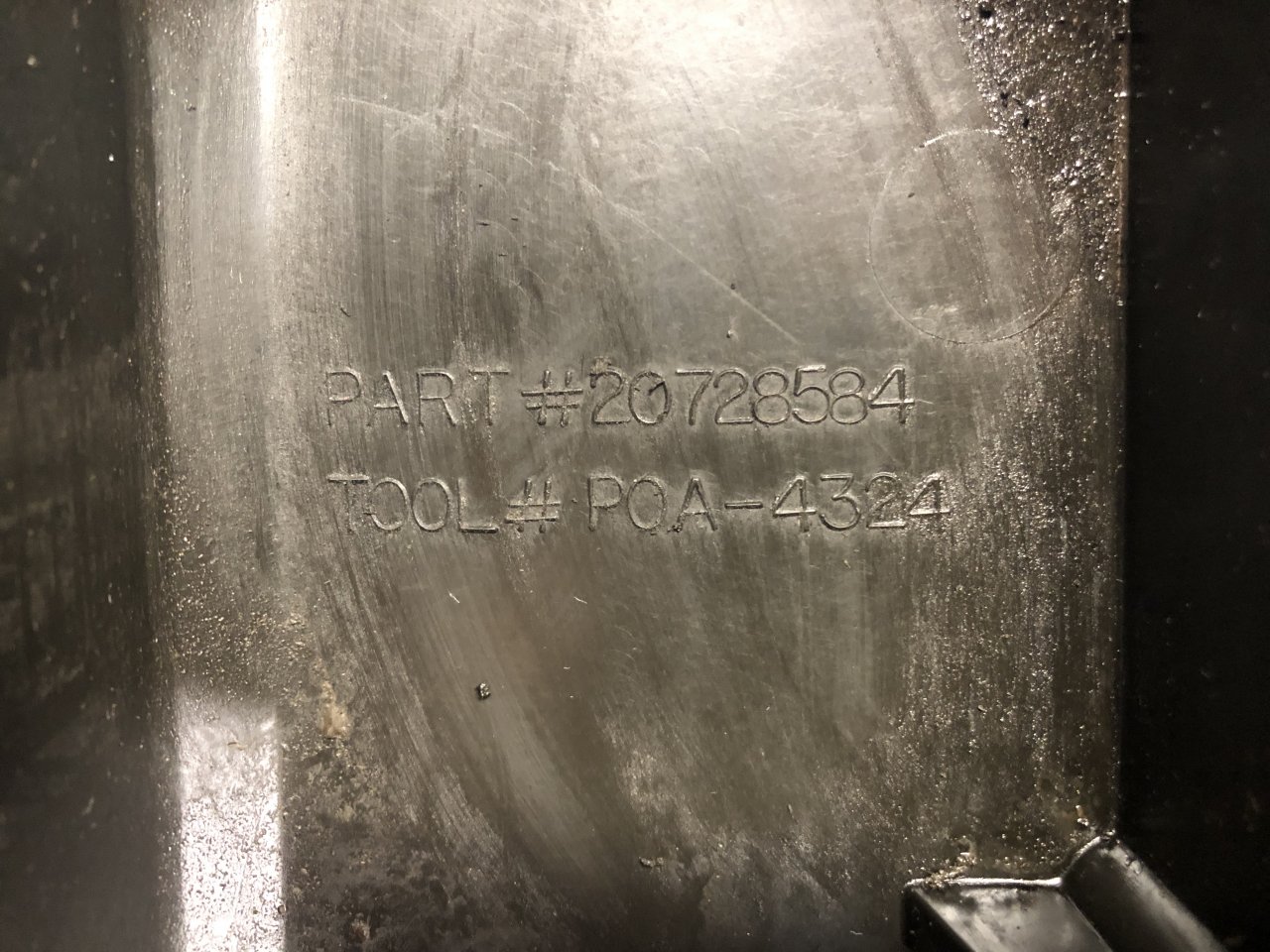 20728584 Mack MP8 Engine Valve Cover for Sale