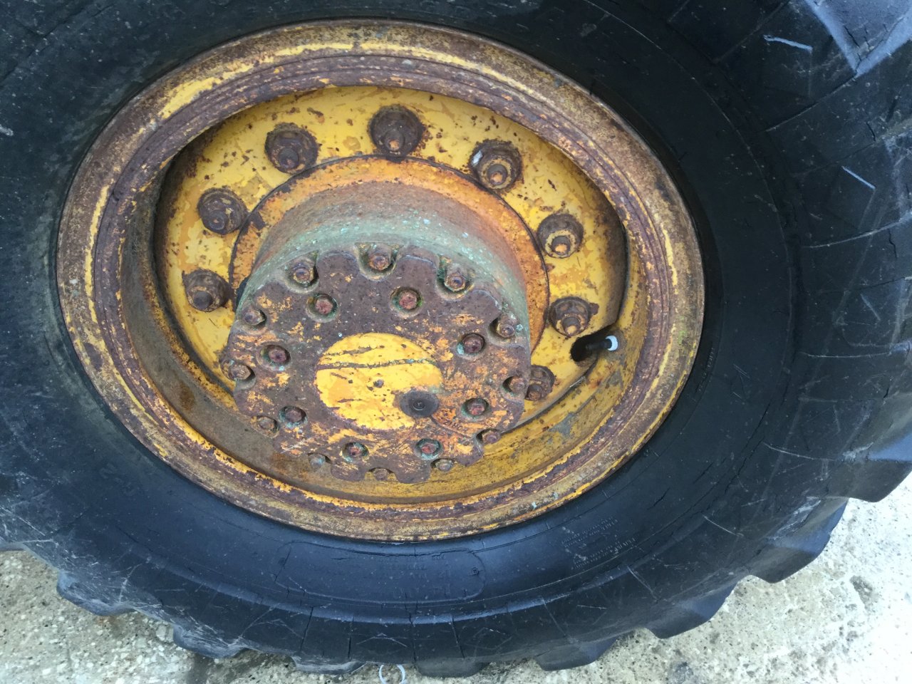 L46545 | Case W18 Axle Assembly for Sale