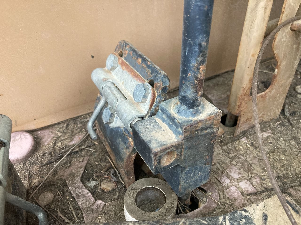 CAT E70B Controls for Sale
