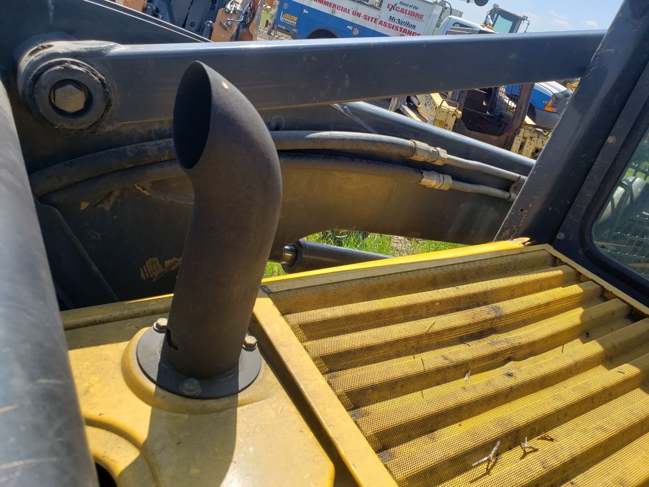 87725355 New Holland LS185B Exhaust for Sale