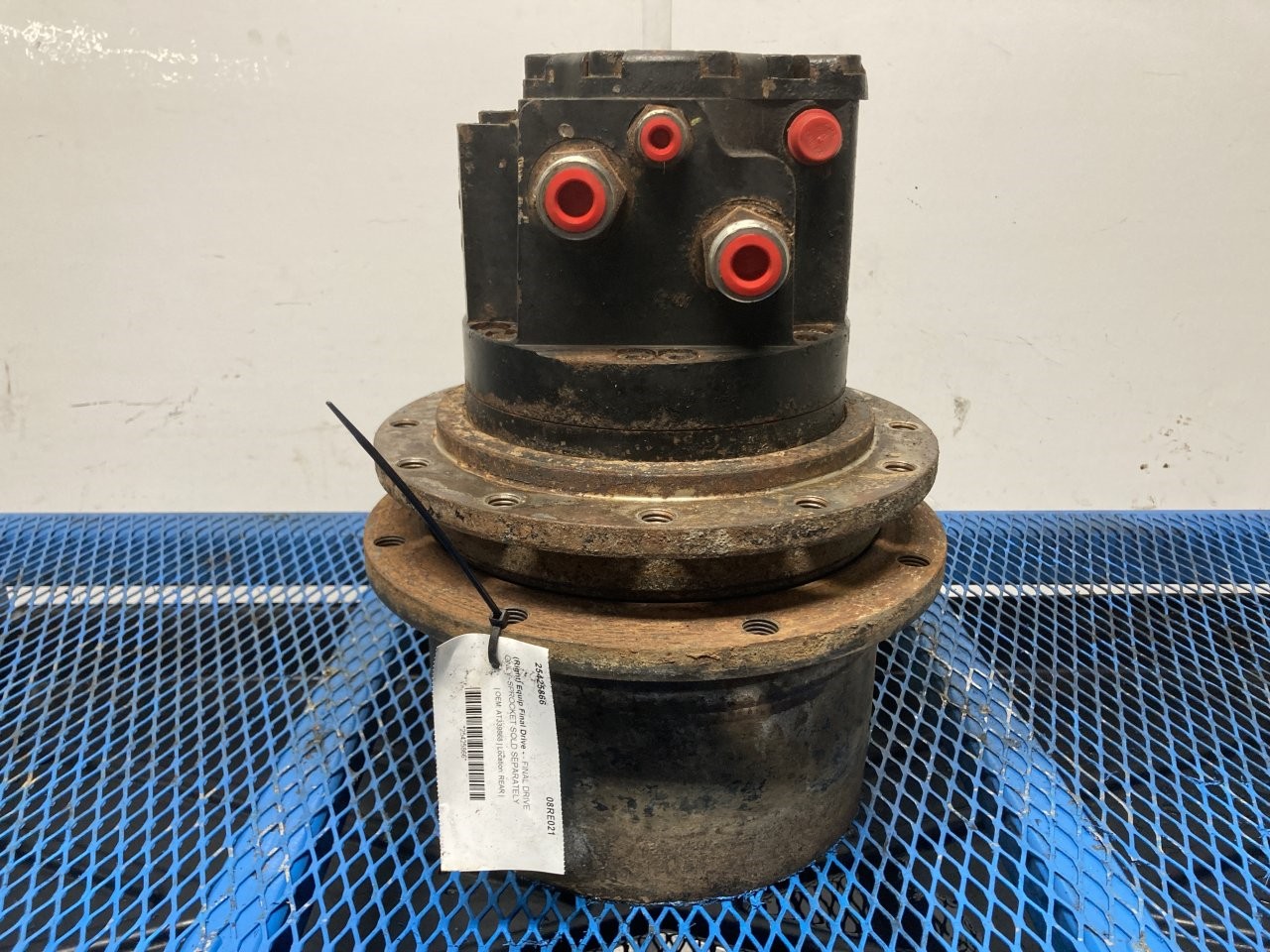 AT339868 | John Deere CT332 Hydraulic Motor for Sale