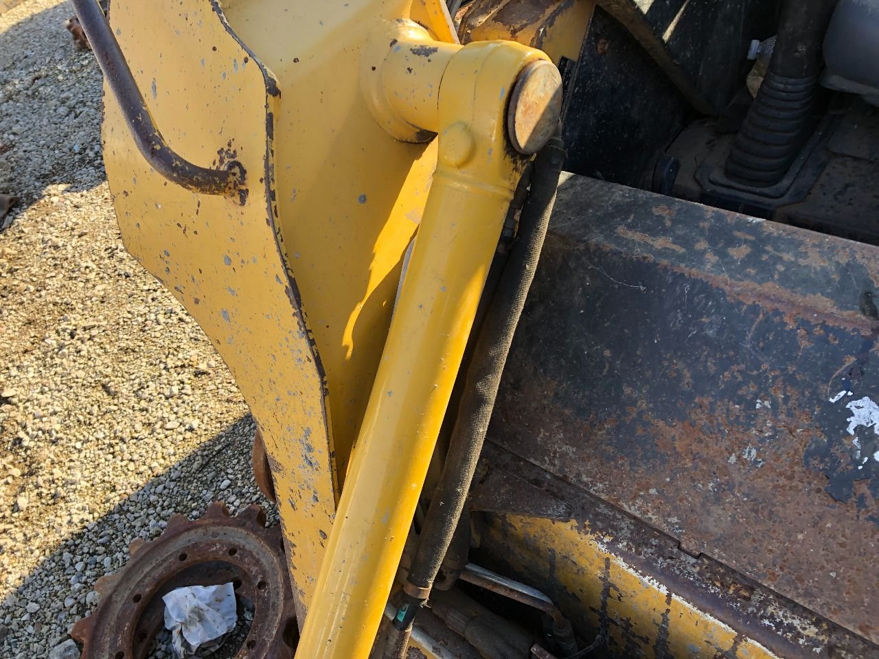 AH218164 John Deere CT322 Hydraulic Cylinder for Sale