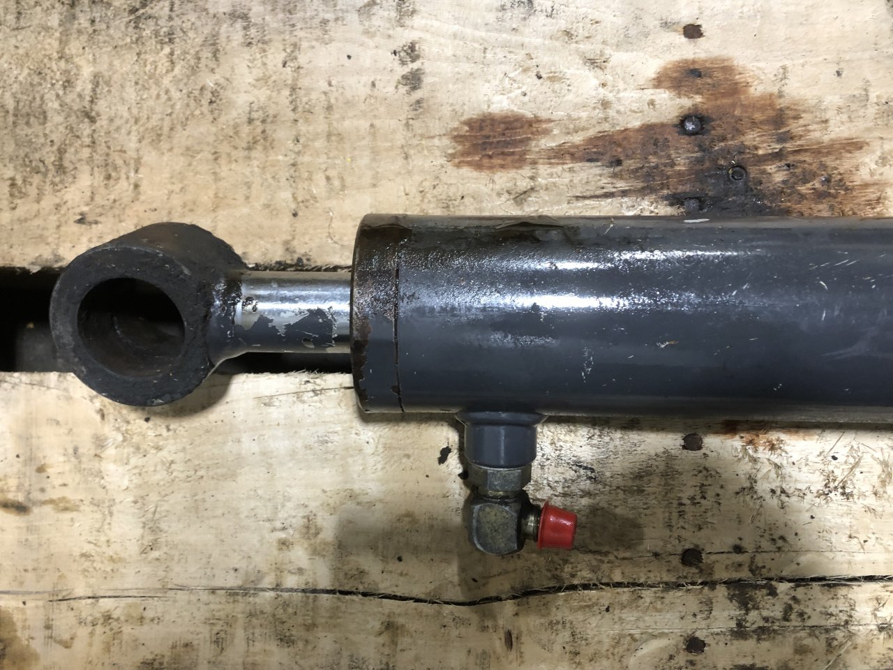 86590829 New Holland LS180 Hydraulic Cylinder for Sale