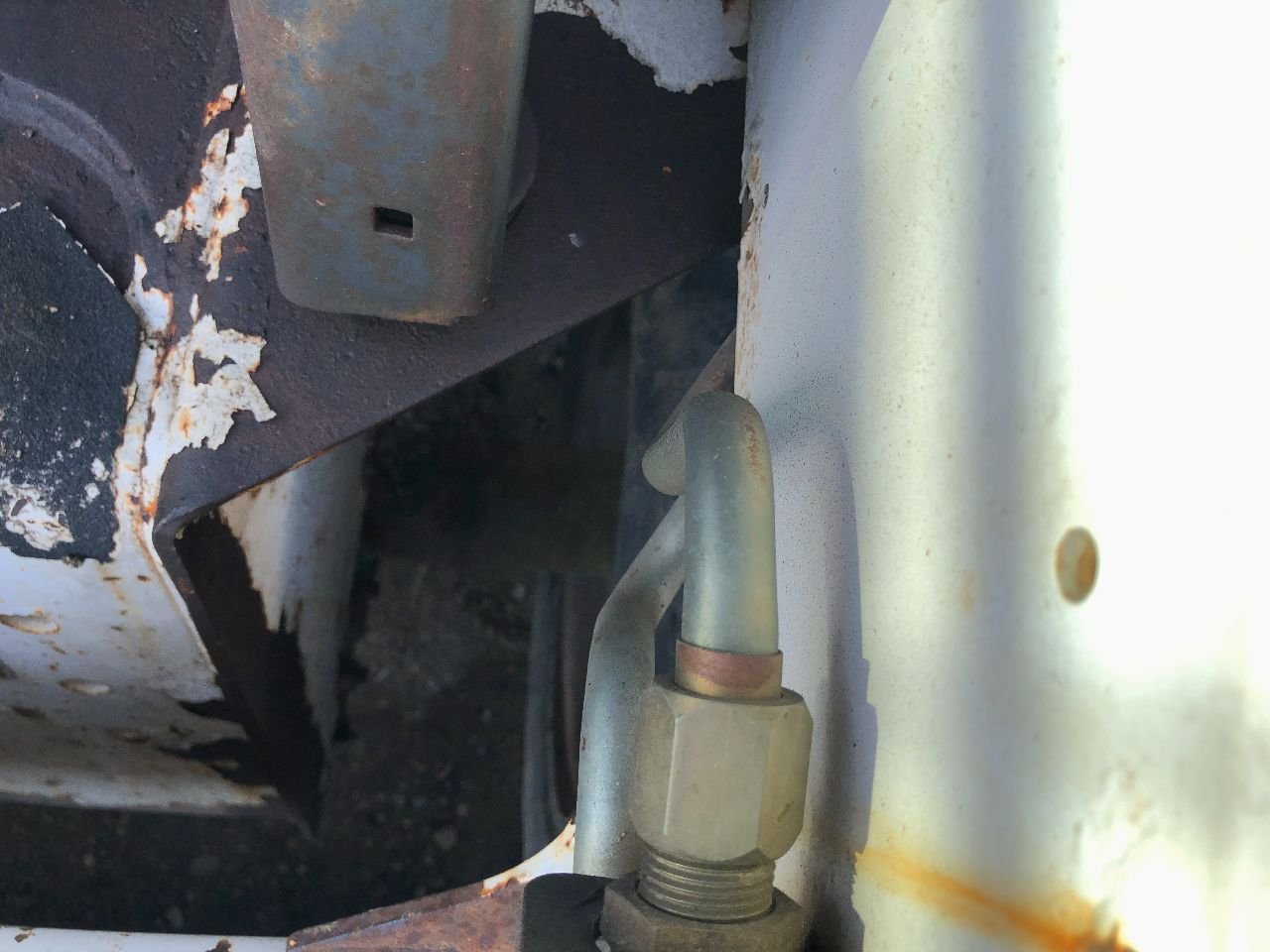 Brothers Replacing Hydraulic Lines On My John Deere Loader, 55 OFF