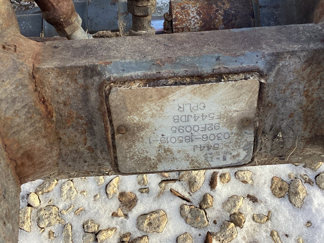 AT311387 | John Deere 544J Quick Coupler for Sale