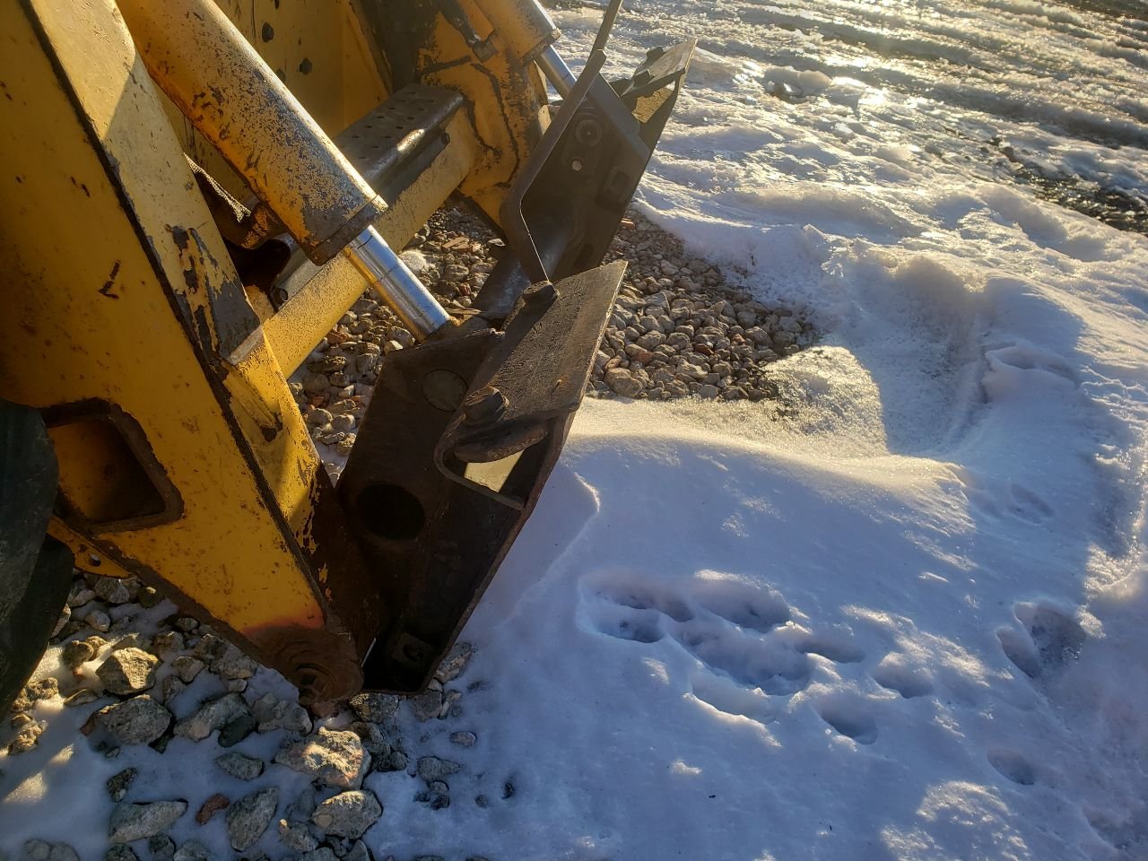 John Deere 7775 Quick Coupler for Sale