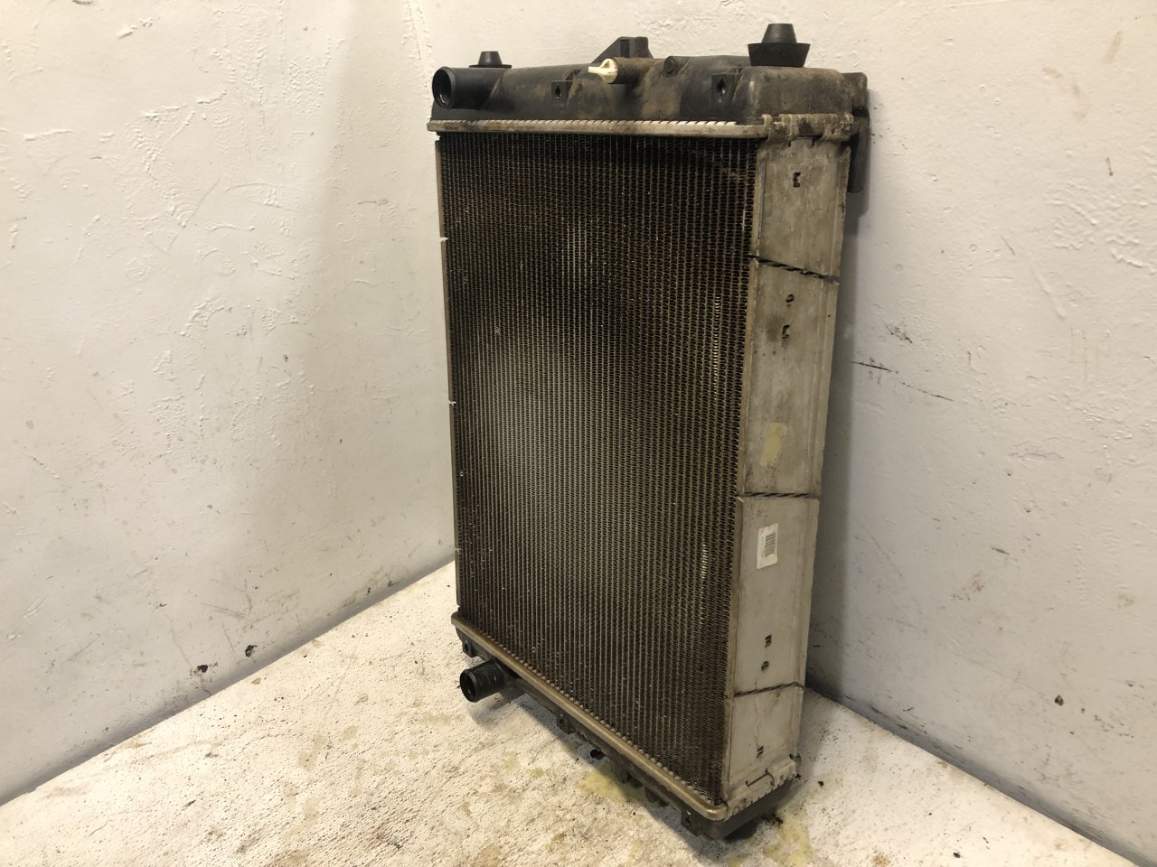 AT413224 | John Deere 318G Radiator for Sale