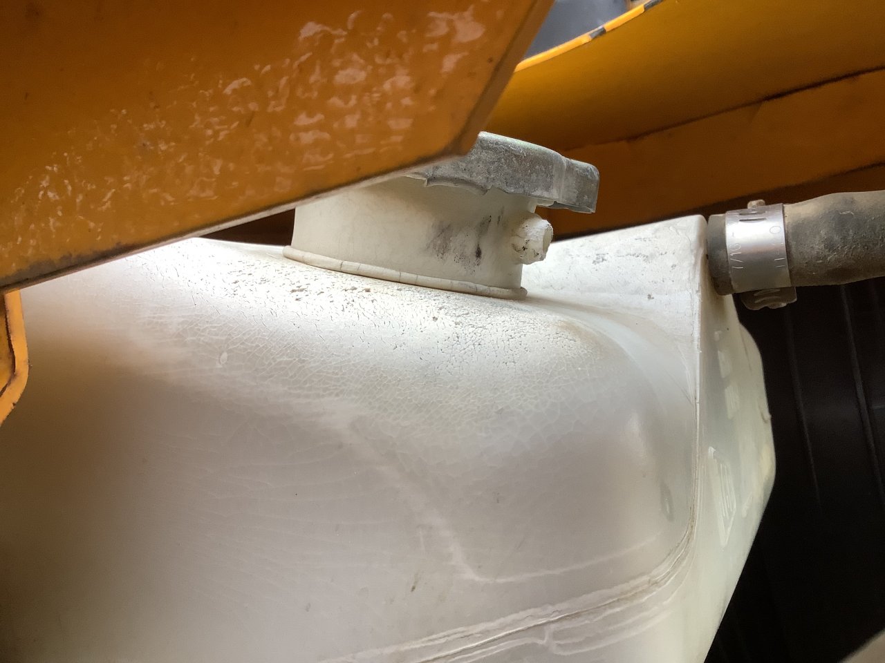 JCB 416B HT Radiator Overflow Bottle for Sale