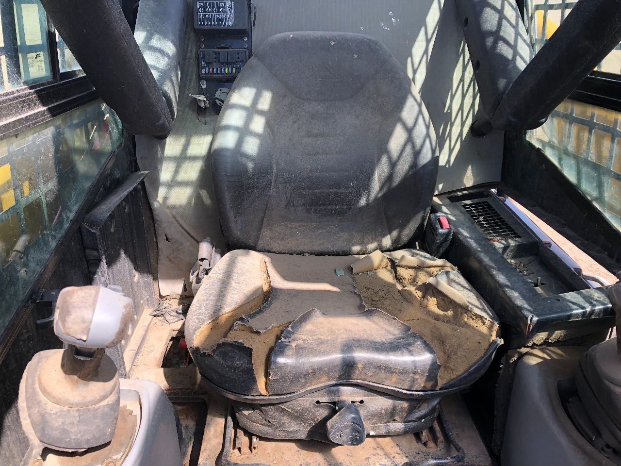 219-4380 | CAT 226B Seat for Sale