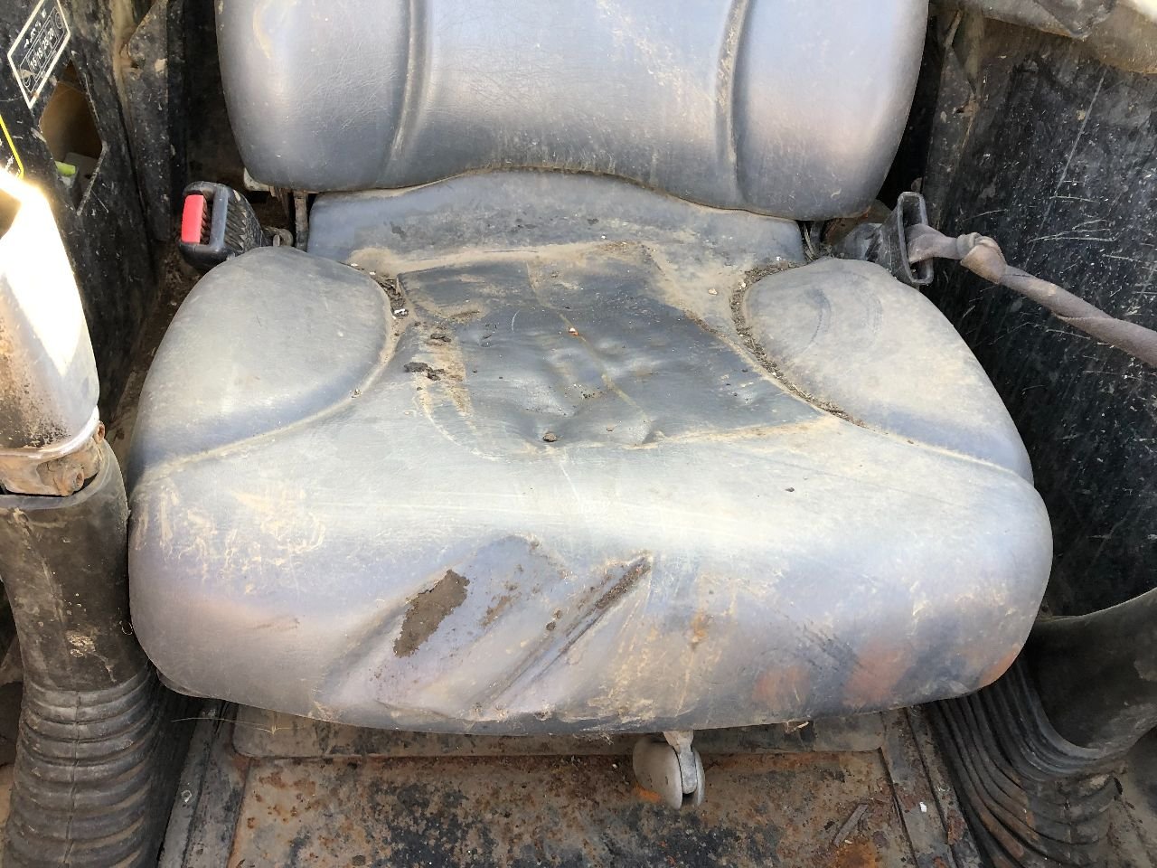 AT344971 John Deere CT322 Seat for Sale