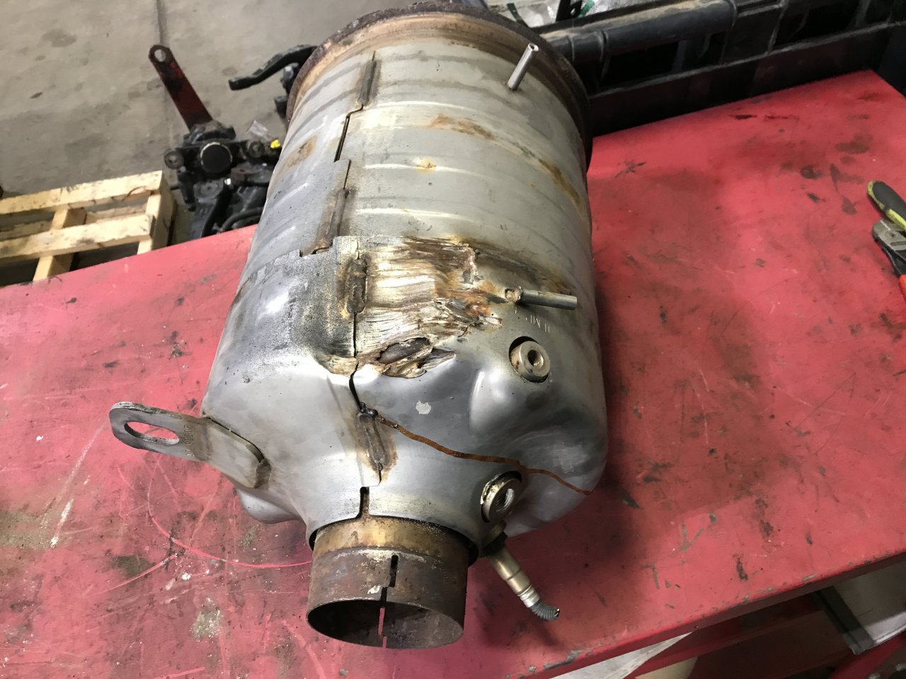 Cummins ISL Exhaust DPF Outlet for Sale