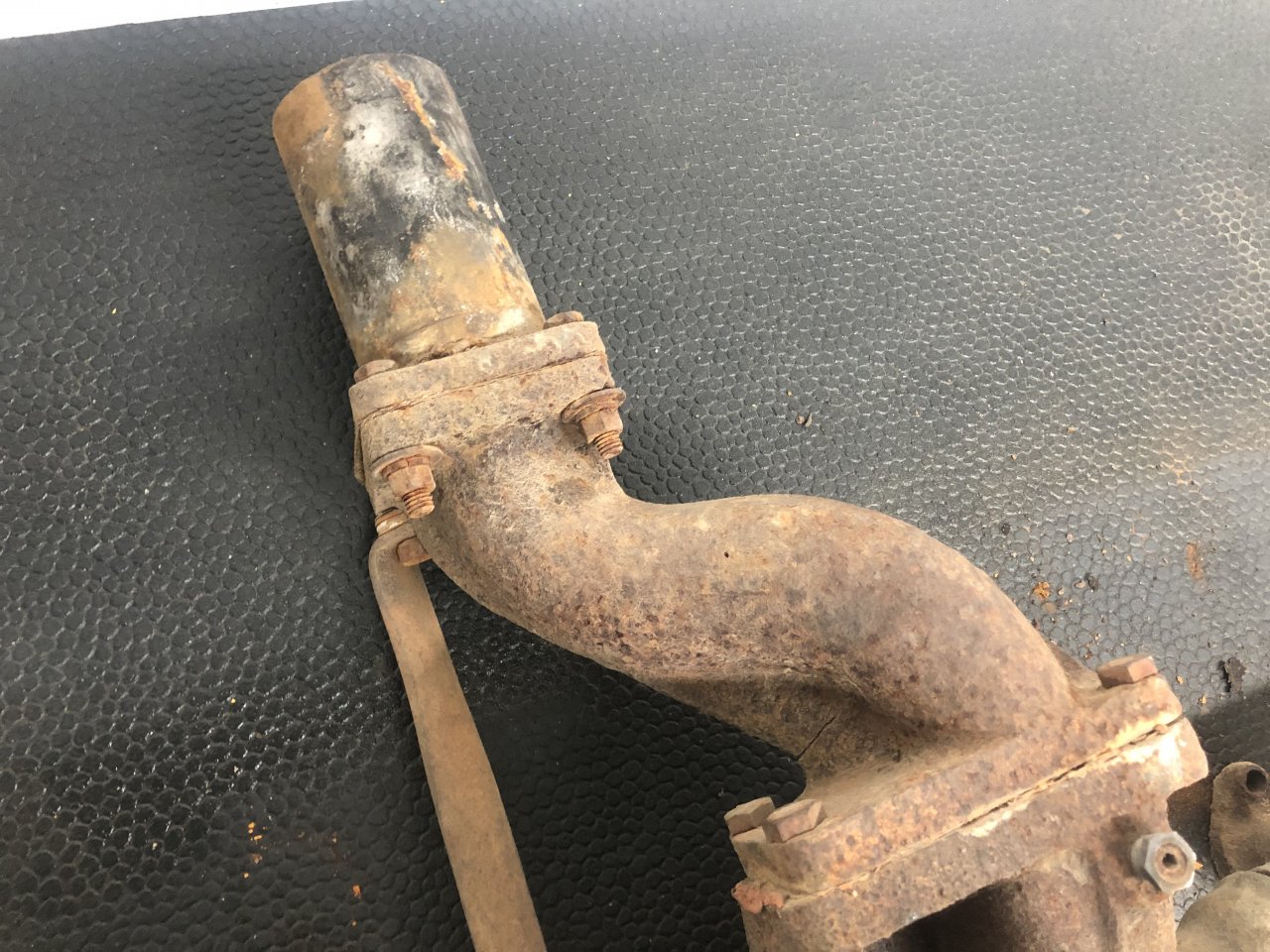 Fiat/Iveco 8065 Engine Exhaust Manifold for Sale
