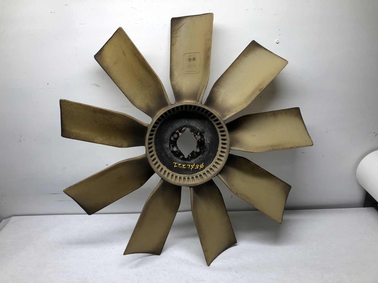萼 KM 4735-41393-08 Engine Fan Blade for Sale