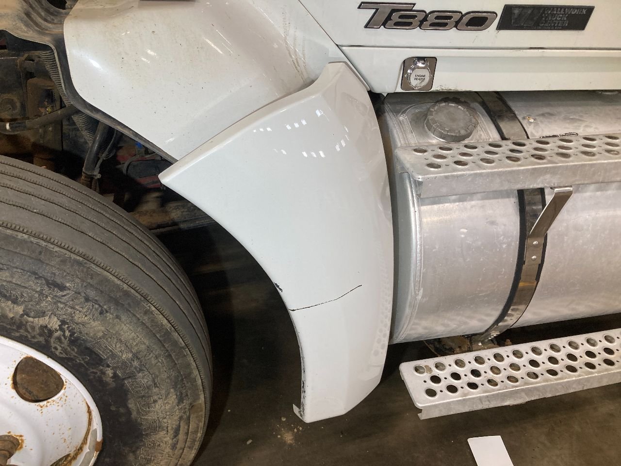 N85116 Kenworth T880 Fender for Sale