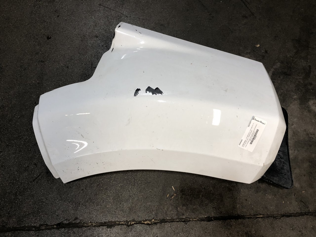 N79-6025-100 | Kenworth W990 Fender for Sale