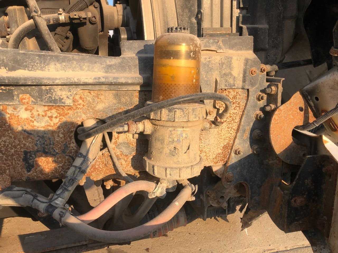 Volvo VNL Fuel Filter Assembly for Sale