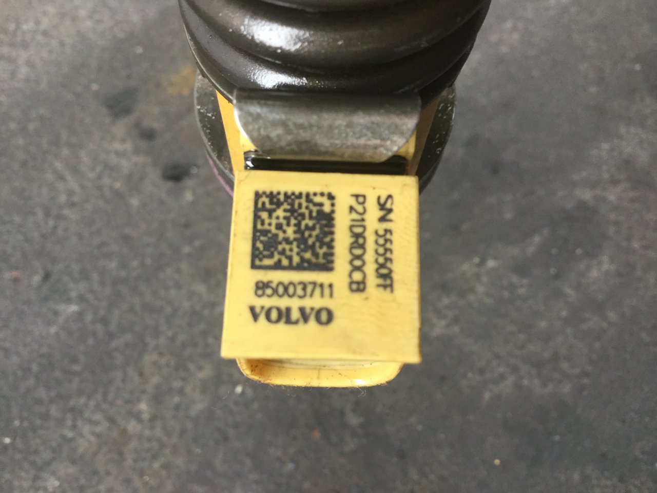 85003711 | Mack MP7 Engine Fuel Injector for Sale