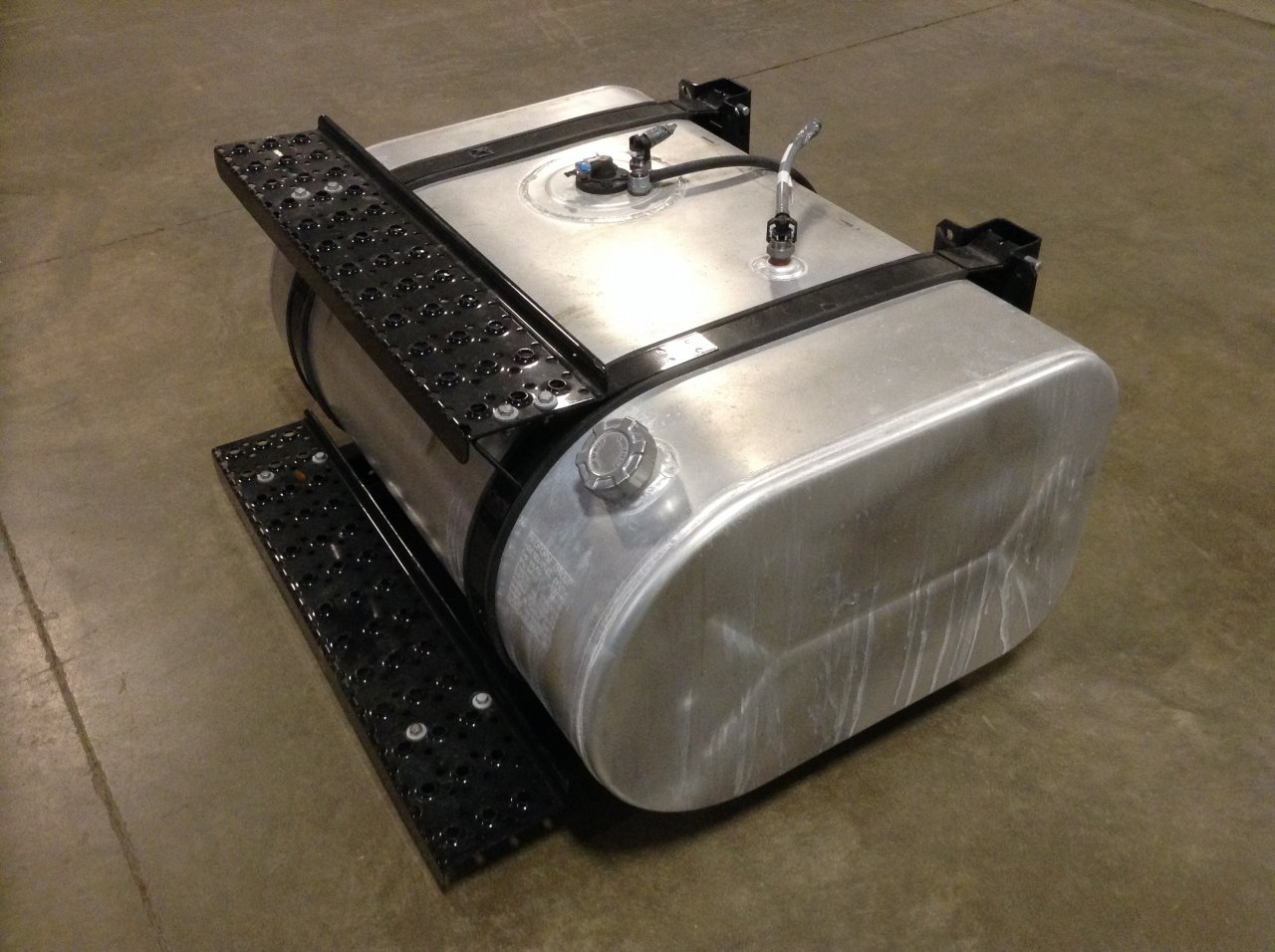 3753196F92 International 4300 Fuel Tank for Sale