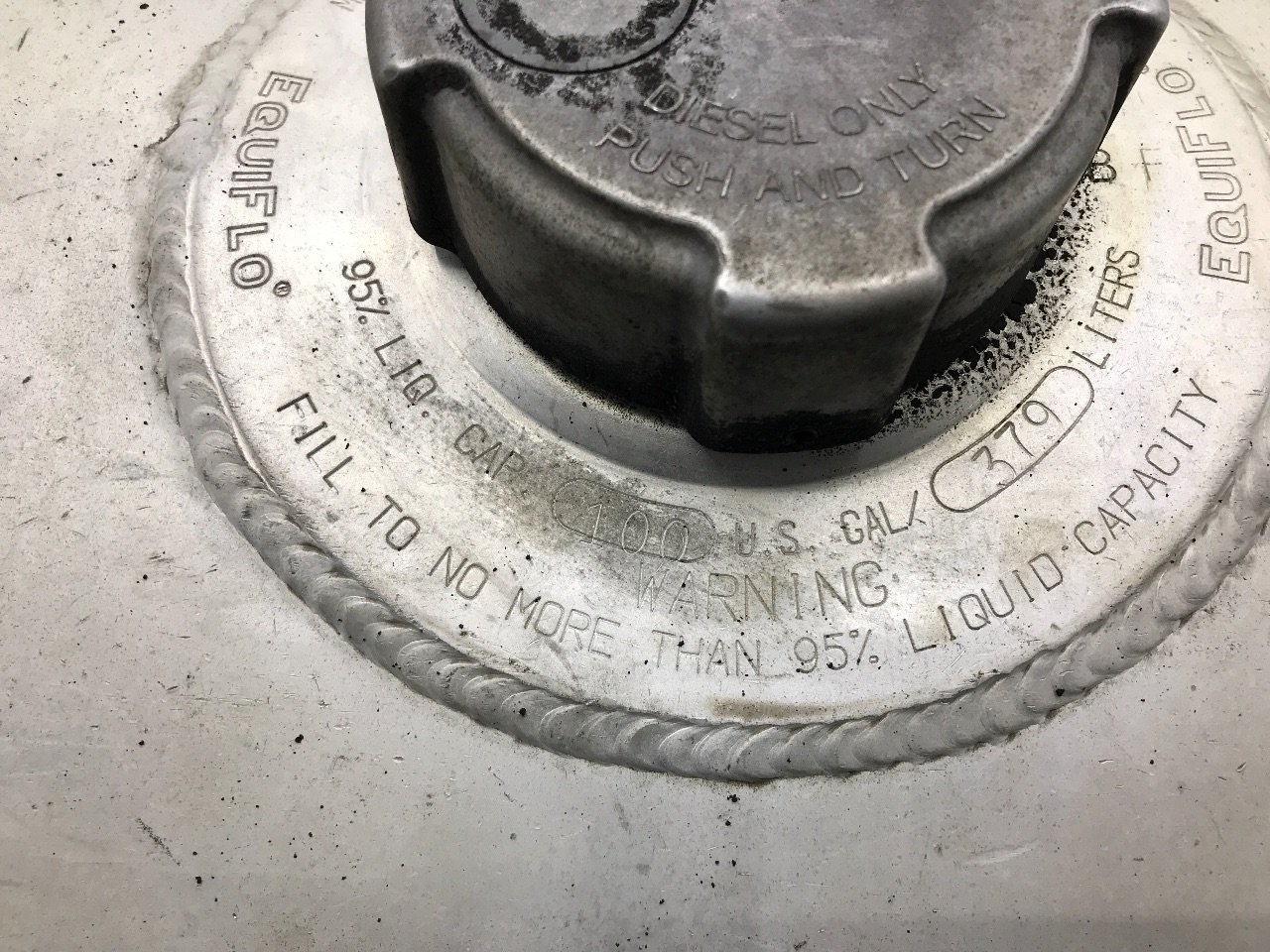 03060015004 Freightliner COLUMBIA 120 Fuel Tank for Sale