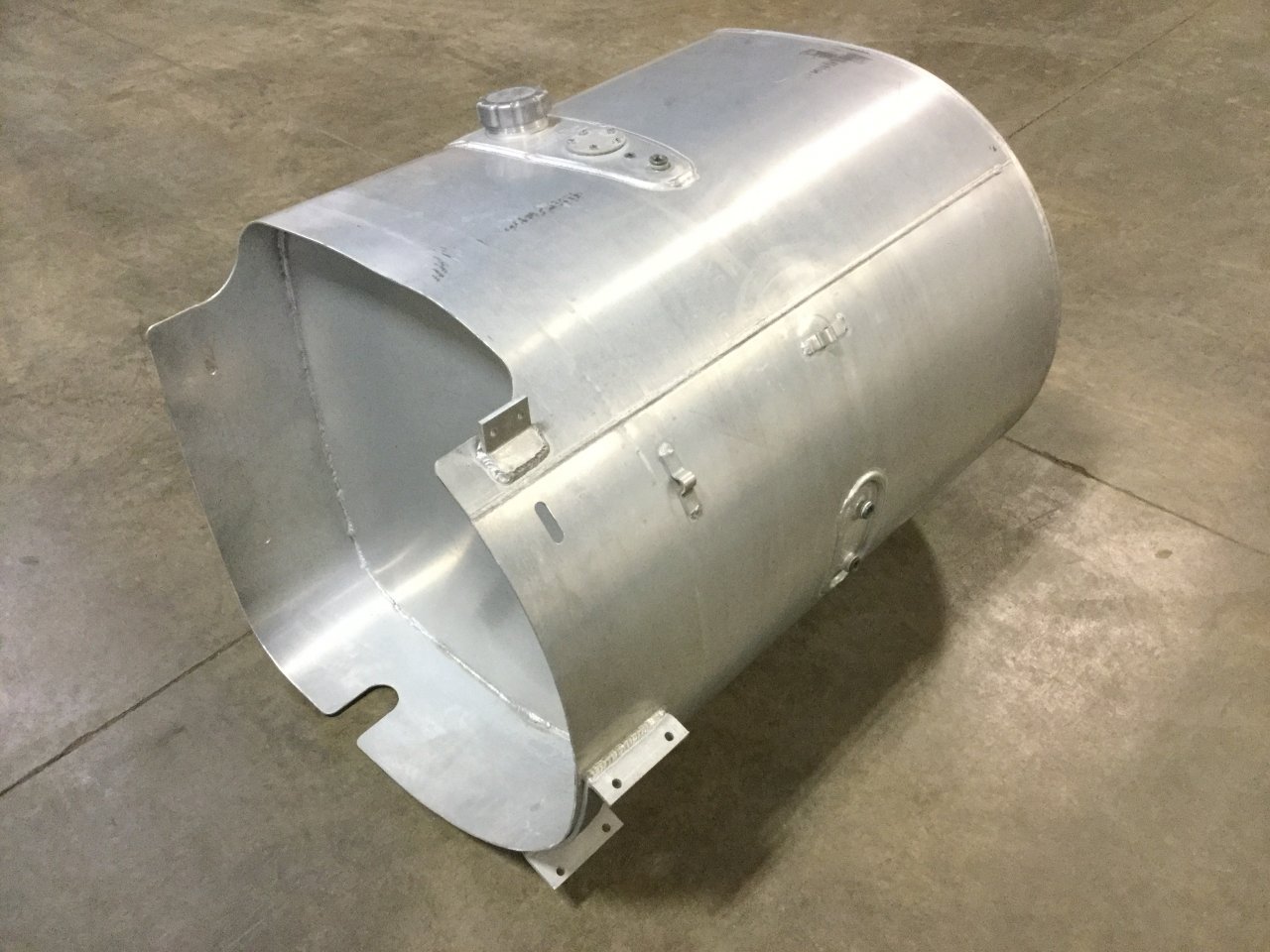 Volvo VHD Fuel Tank for Sale