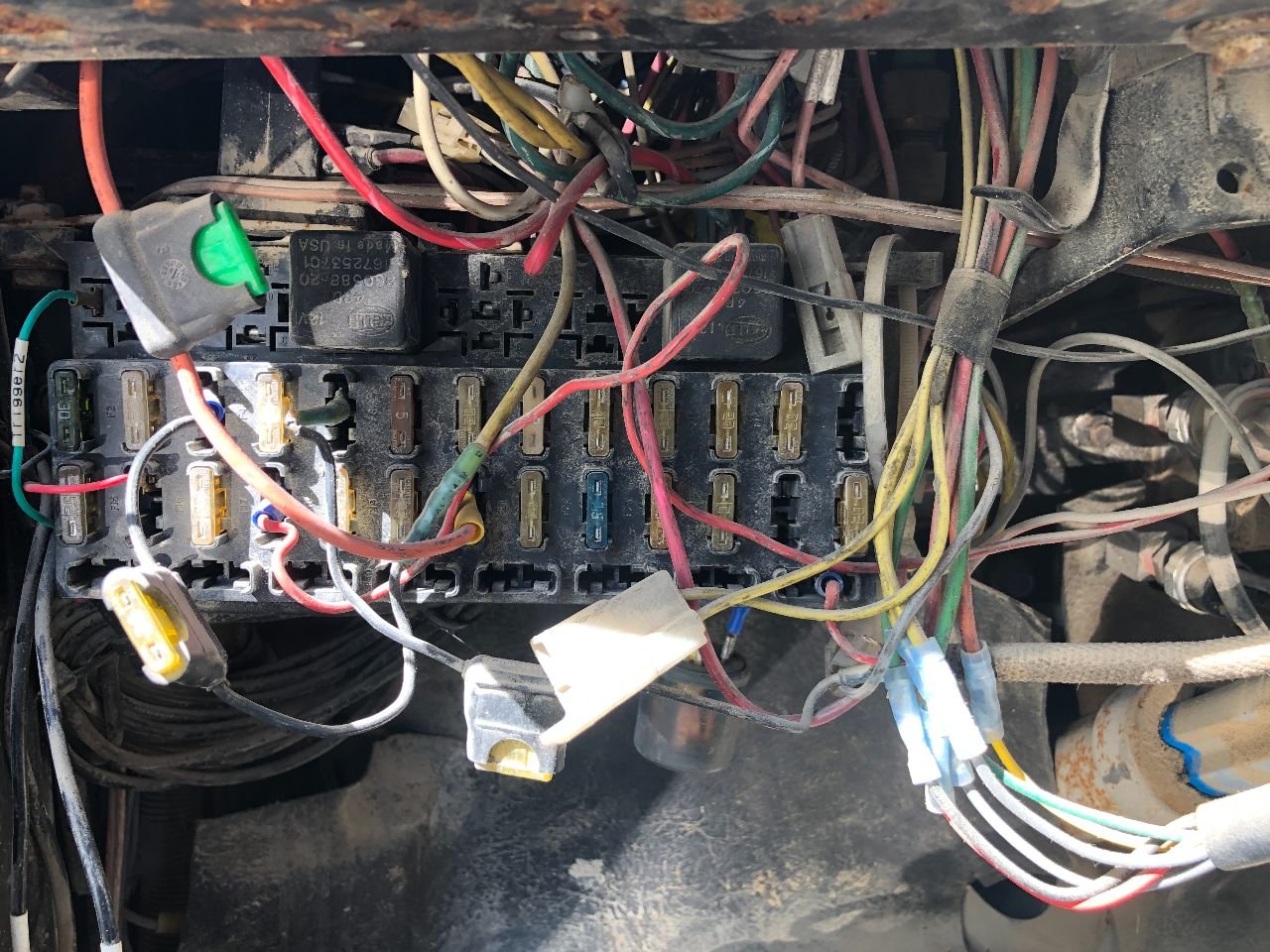International 2674 Fuse Box for Sale