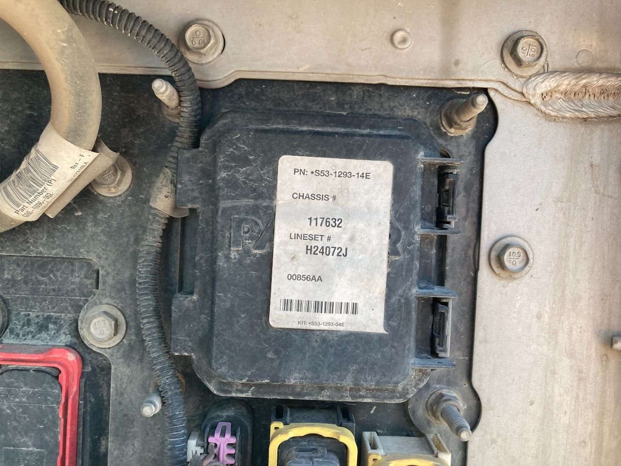 S53-1293-14E | Kenworth T680 Fuse Box for Sale