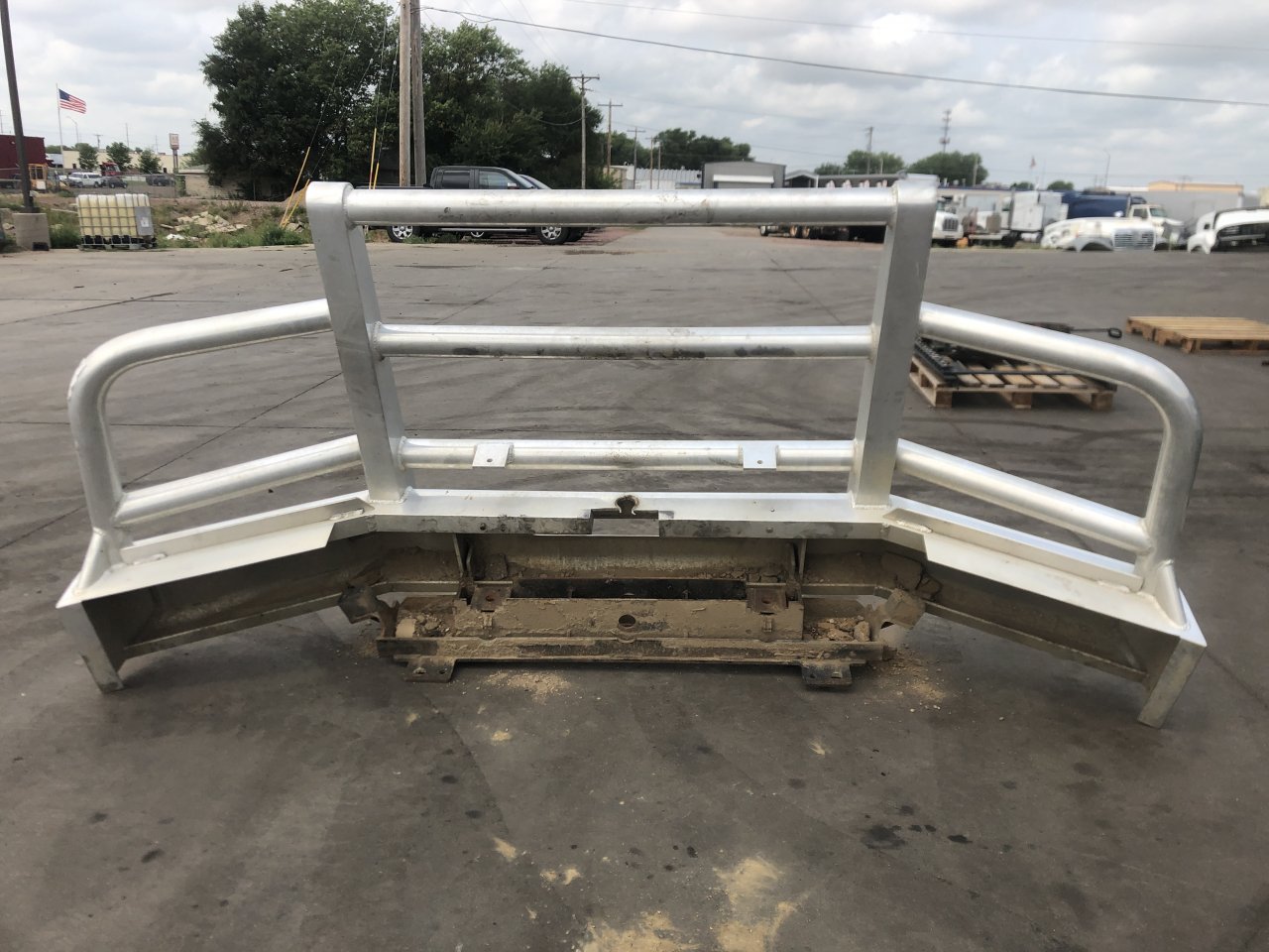 Kenworth T880 Grille Guard for Sale
