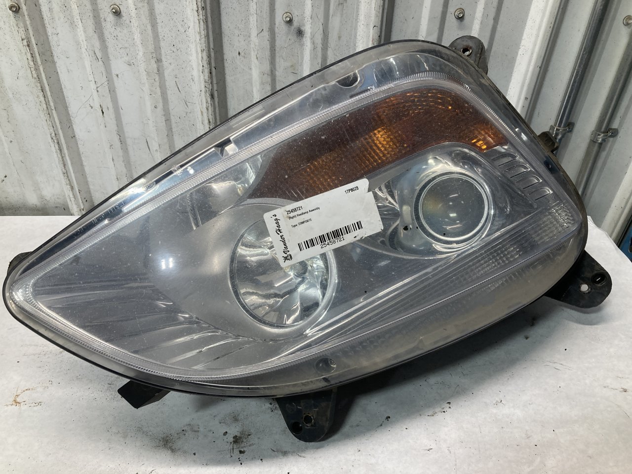 ひかり For 2013-2020 Peterbilt 579 Headlight Bulb Low Beam Philips