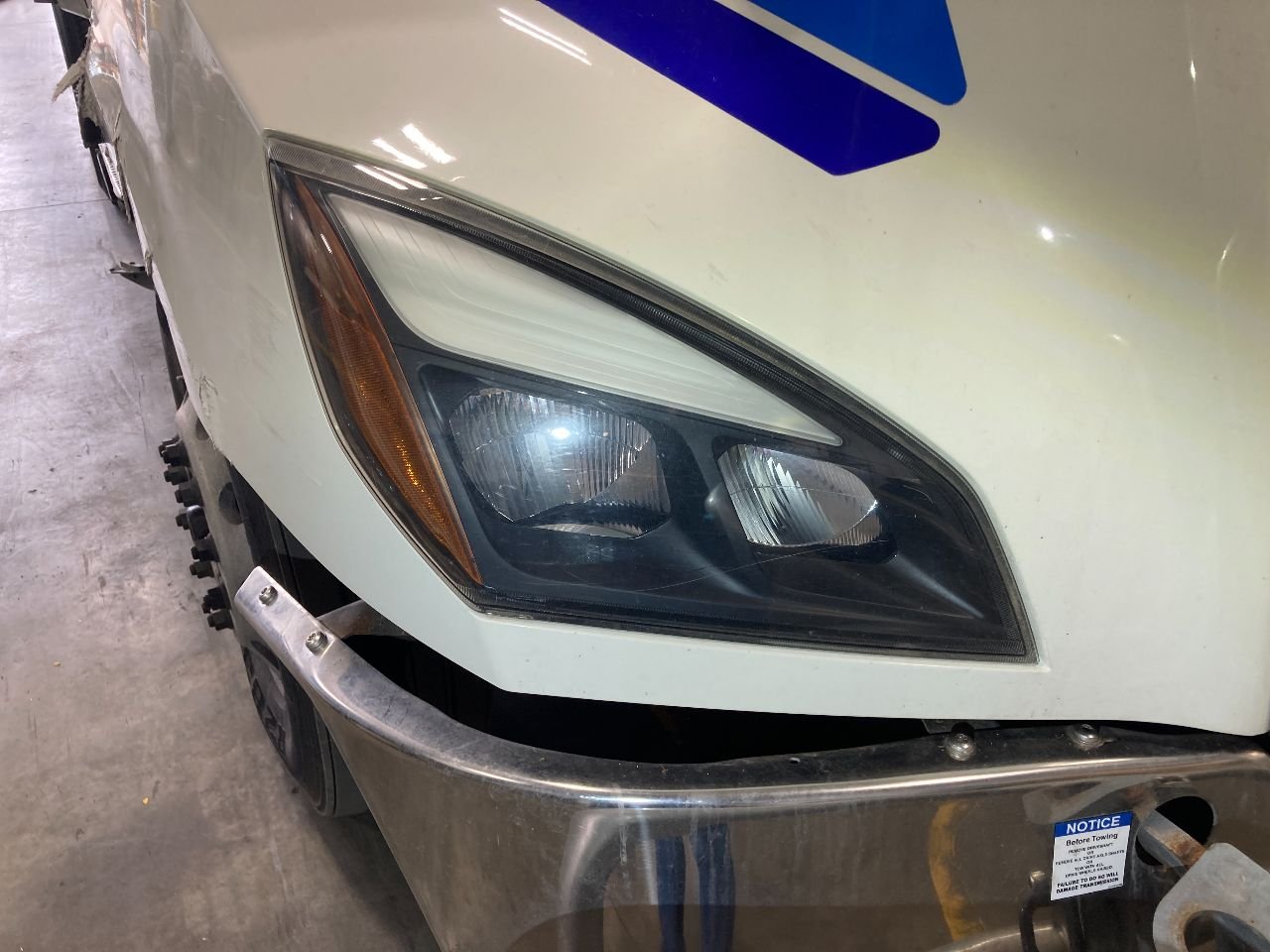 Evan-Fischer Right Side LED Headlight For 2018-2021 Freightliner Cascadia - DOT/SAE, A6601405003