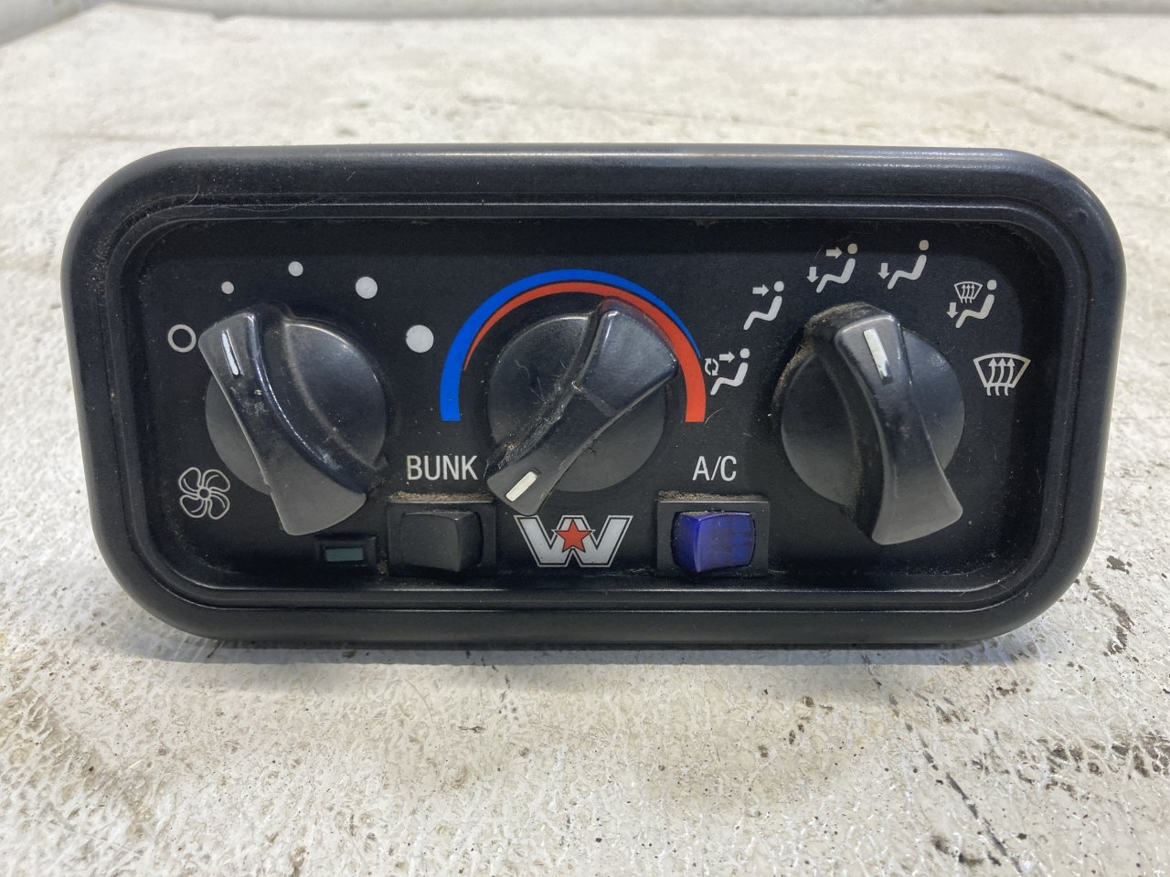 bem（2点） A22-67772-002 | Western Star Trucks 4900 Heater & AC