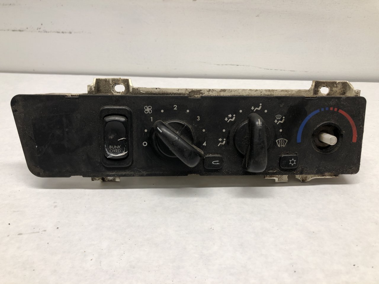 Freightliner C120 CENTURY Heater & AC Temperature Control for Sale