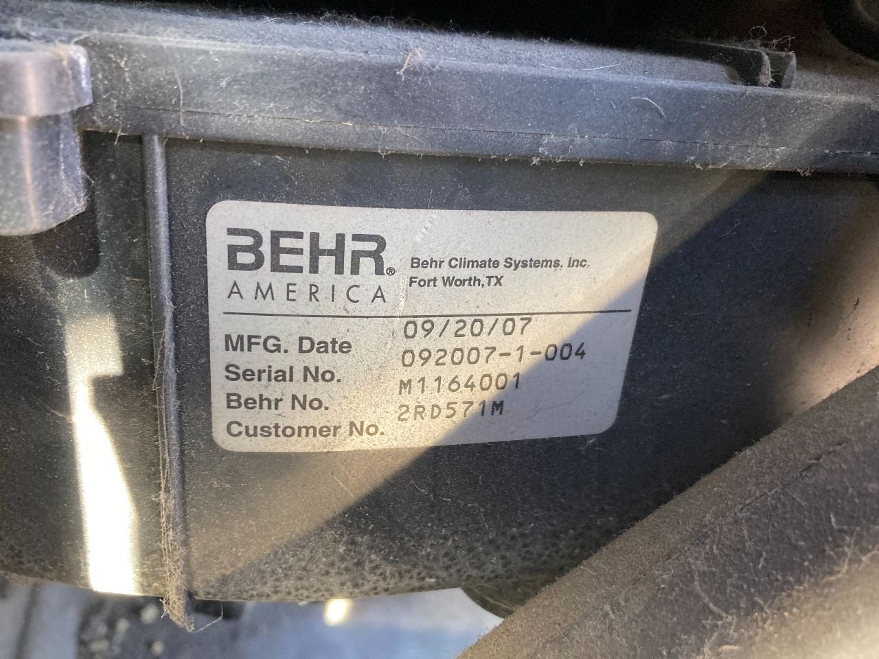 thumbnail image 2 of Mid Valley HVAC Heater Blower Motor With Fan Cage For 2008-2014 Mack CHU, CXP, CXU 2 of 2