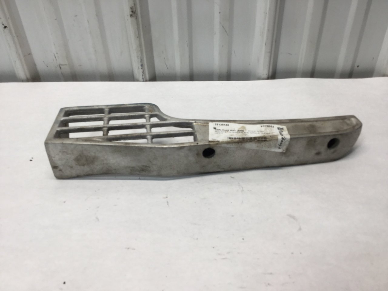たれぱんだ 07-06657A057 | Peterbilt 379 Radiator for Sale