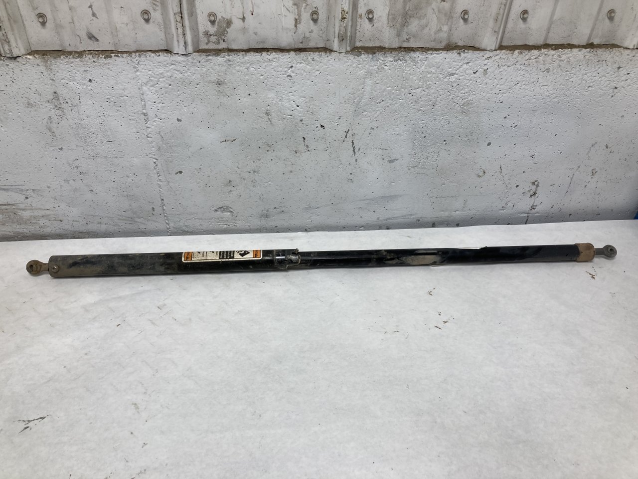 L71-1021 | Kenworth T880 Hood Shock for Sale
